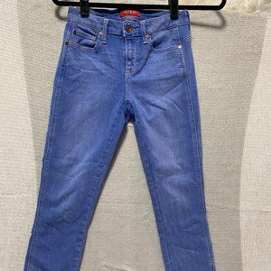 Guess Women's mid Rise Skinny Jeans In light blue Wash Size 25 cropped raw hem.